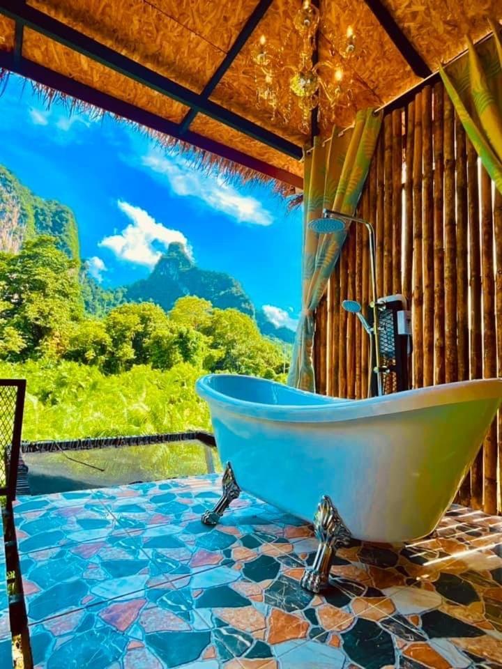 Hotel Bridge Hill Cafe Glamping à Khao Sok National Park Extérieur photo