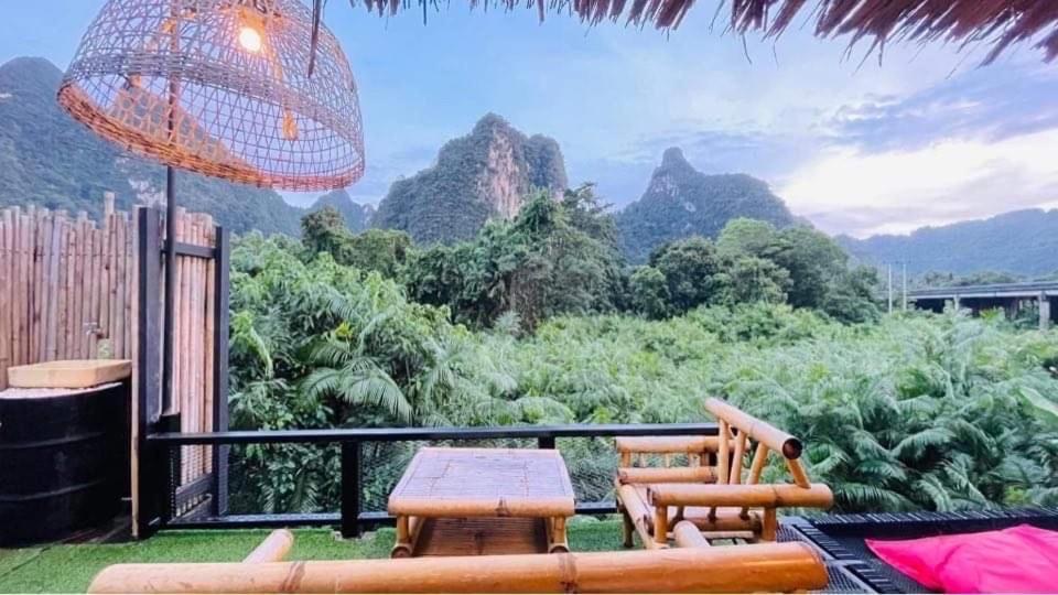 Hotel Bridge Hill Cafe Glamping à Khao Sok National Park Extérieur photo